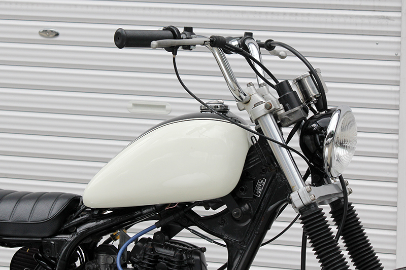 オリジナルのファングバーで軽快な乗り心地